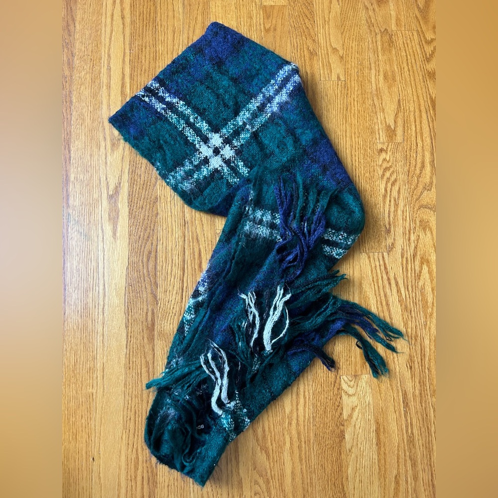 BDG Green & Navy Plaid Fringe Wrap Scarf